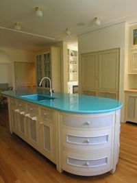 Glazed lava central island for kitchen - Made in Salernes en Provence Glazed lava central island for kitchen - Made in Salernes en Provence